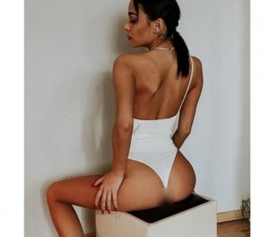 Laelle live escort in Olympia Heights